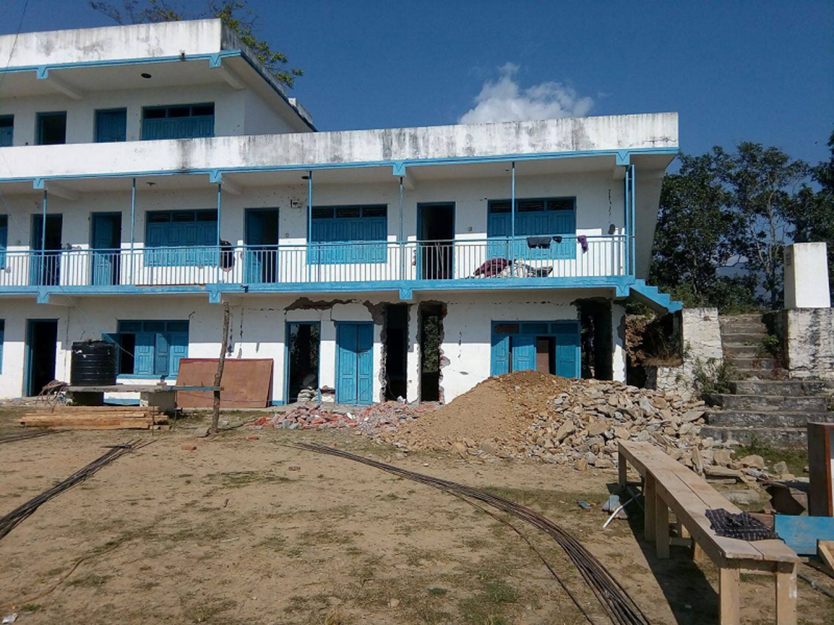 beginn-schulaufbau-shree-kalidevi-secondary-school-kadambas-oktober-2016-6